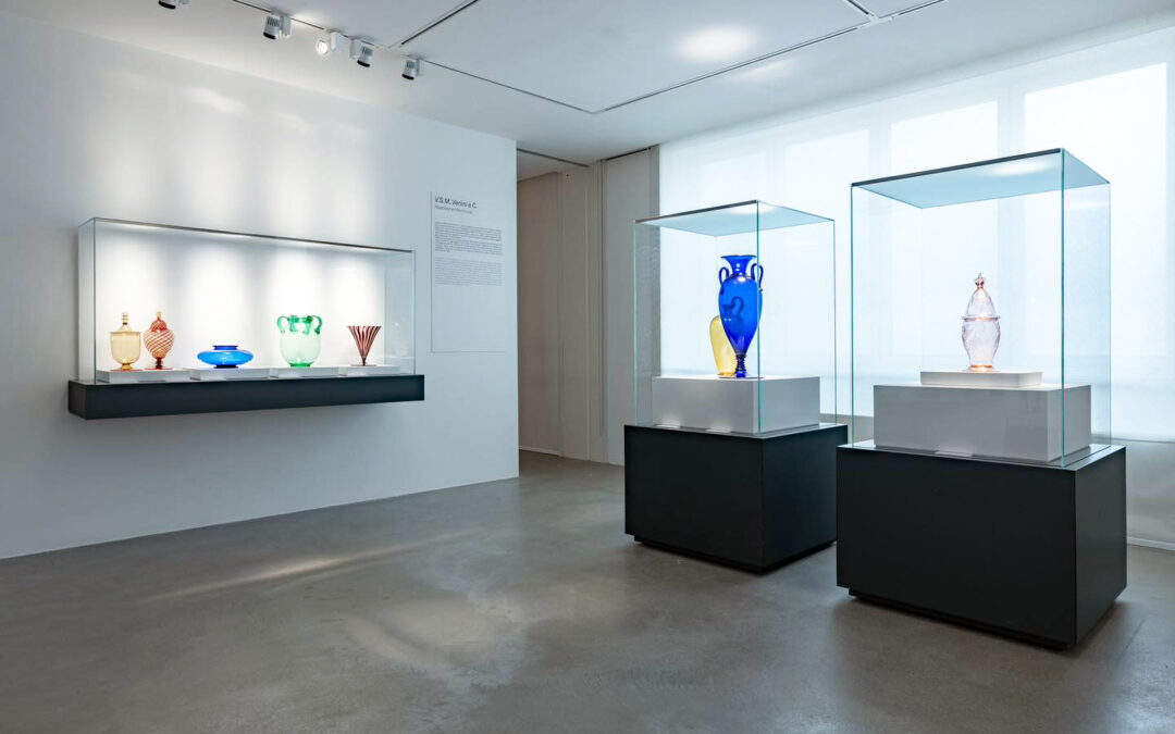 Le stanze del vetro: 1912-1930 Murano Glass and the Venice Biennale